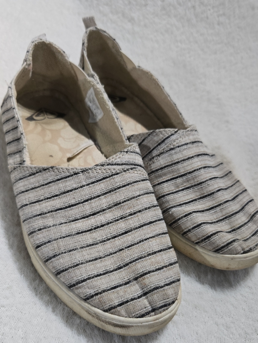 Roxy Women's Slip-On Striped Canvas Shoes in Beige and Black
